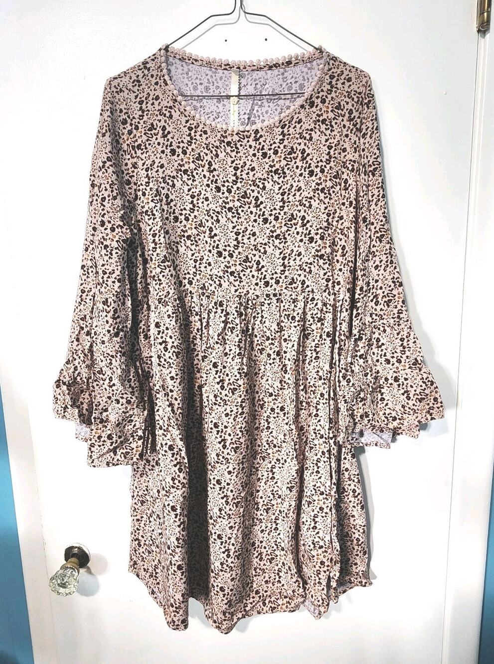 Uncle Frank Beige Floral Size Large Boho Shift Dress Flowy